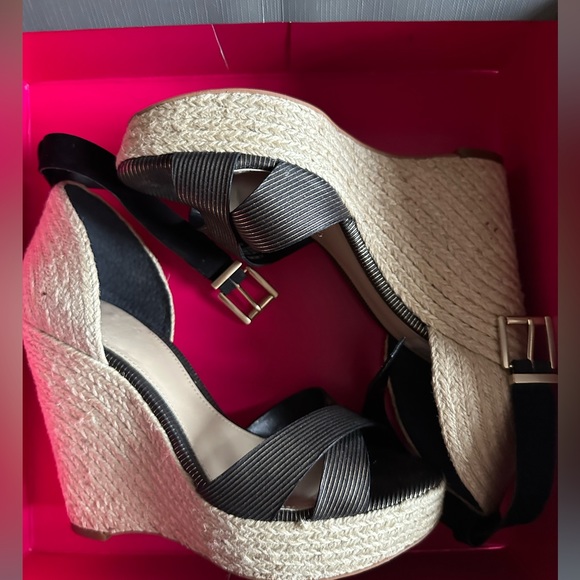 Vince Camuto Black Maurita Espadrille Wedge Platform sandals - Picture 5 of 12